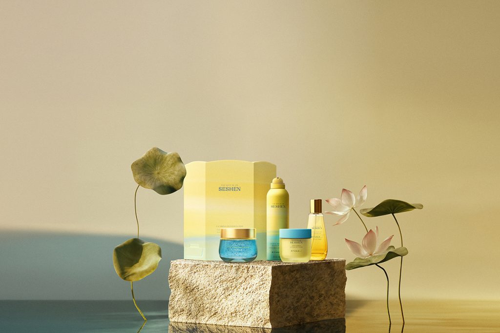 DISCOVER THE SCENT OF SUMMER WITH 